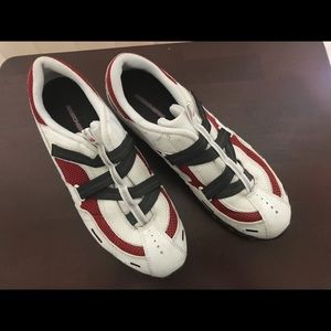 Women’s sport skecher shoes